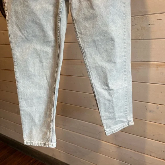 Guess | Light Wash Mom Jeans - Picture 9 of 11